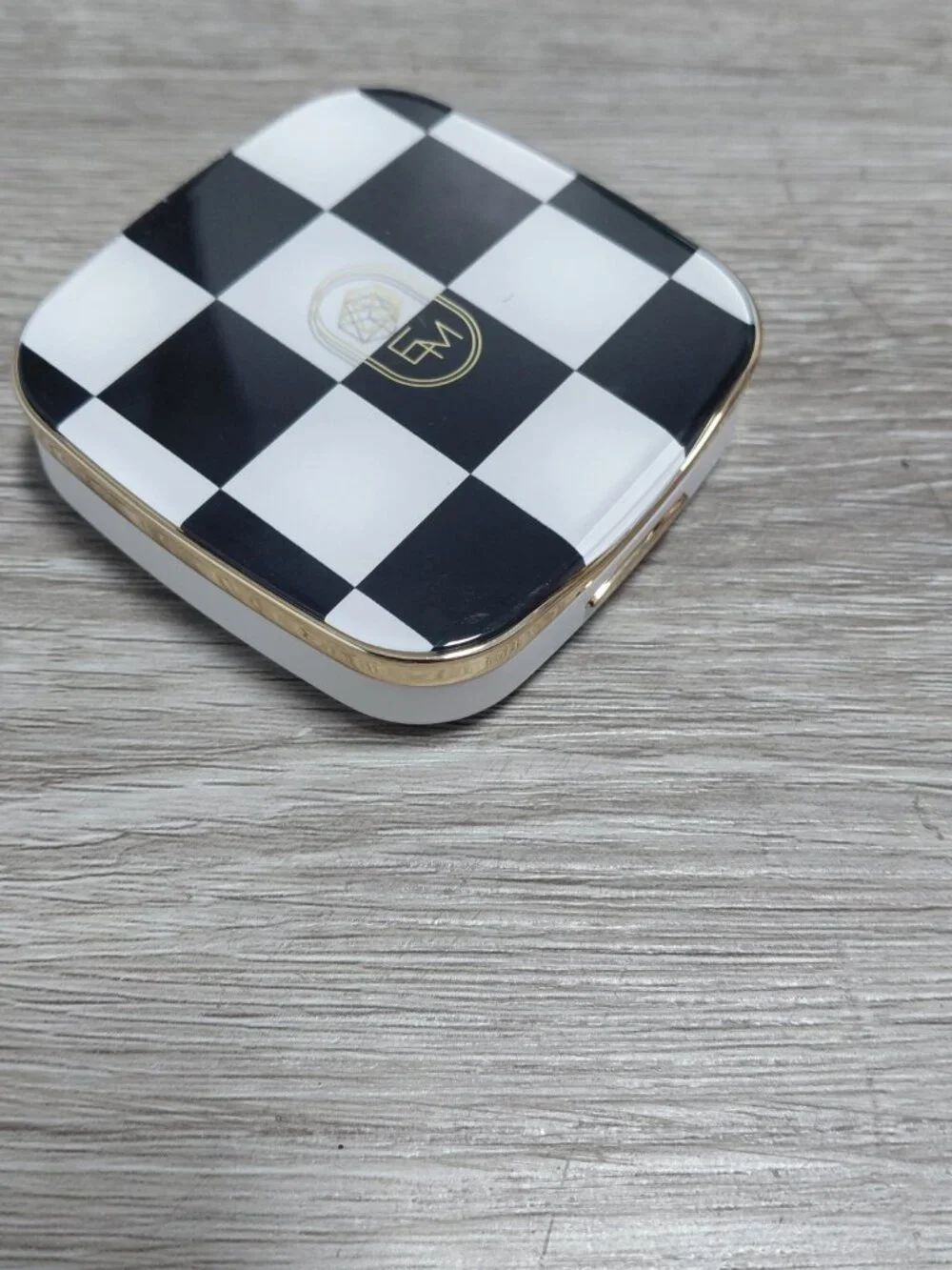 EM Cosmetics Portrait Mode Refining Setting Powder Sheer - Picture 2 of 5